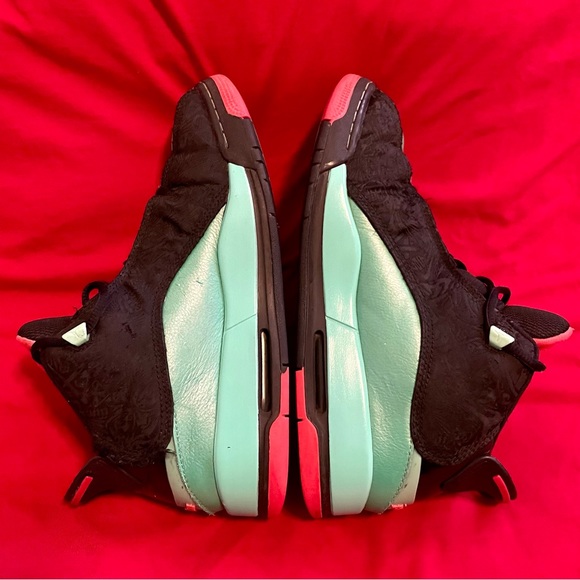 Jordan Dub Zero SE ‘Salsa Versde’ (7Y) - Picture 4 of 6